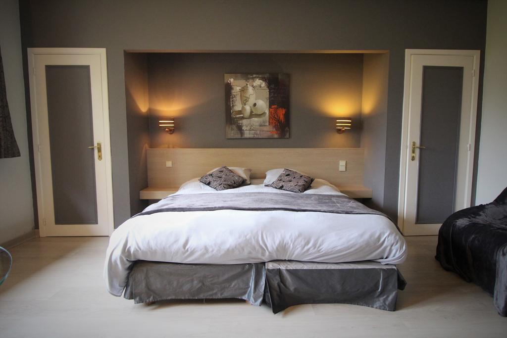 Les Alisiers Hotel Nadrin ภายนอก รูปภาพ